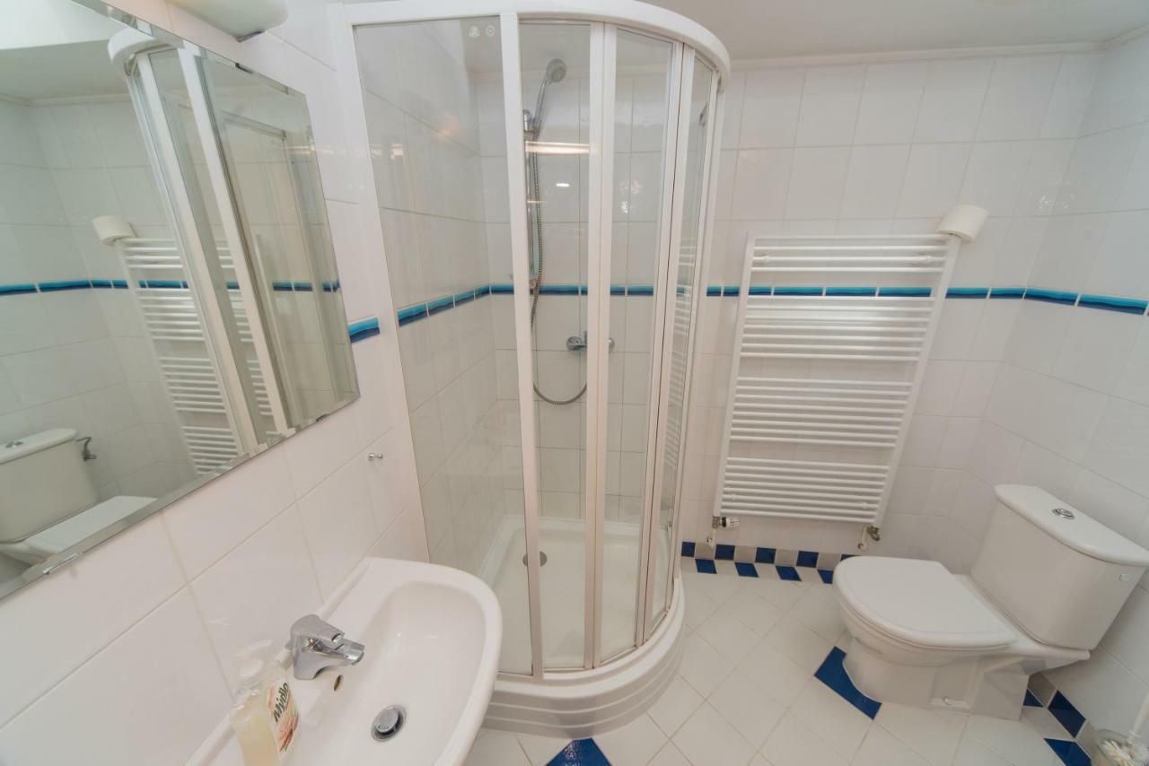 Pension U Kostela Cesky Brod Esterno foto