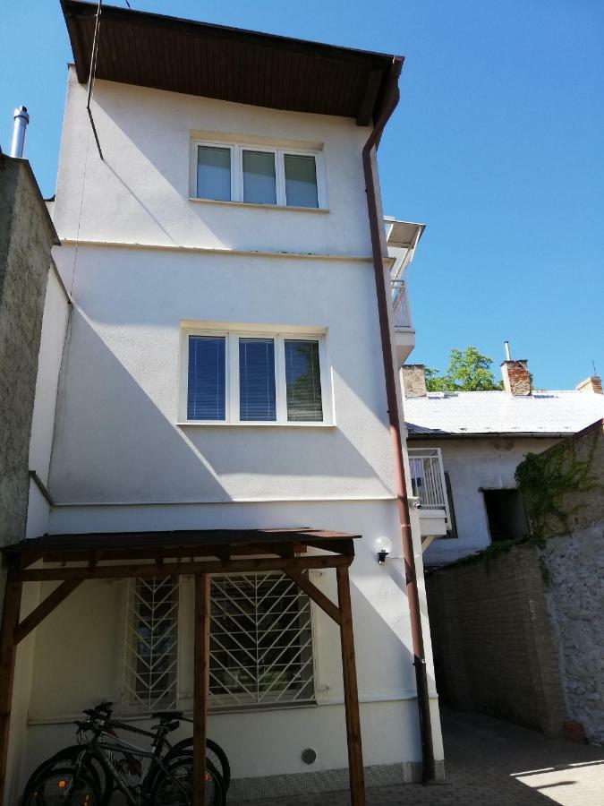 Pension U Kostela Cesky Brod Esterno foto